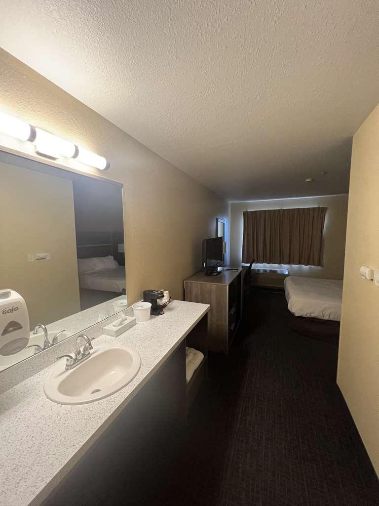 Surestay Hotel By Best Western Уэллс Номер фото