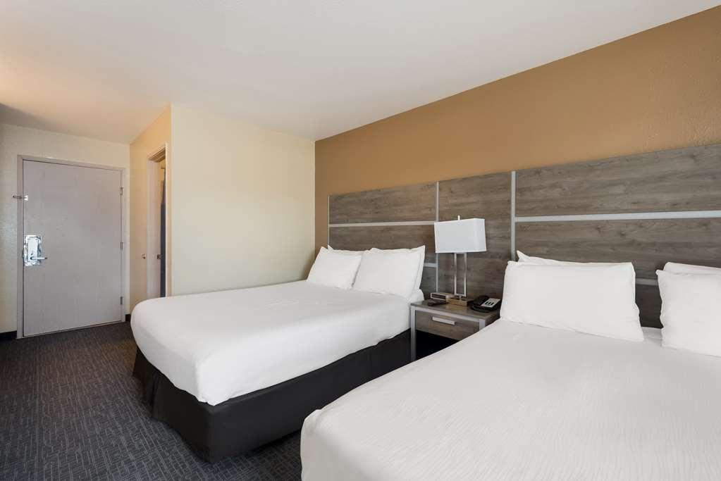 Surestay Hotel By Best Western Уэллс Номер фото